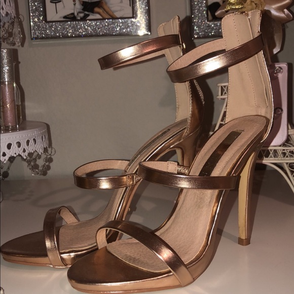 rose gold heels size 6